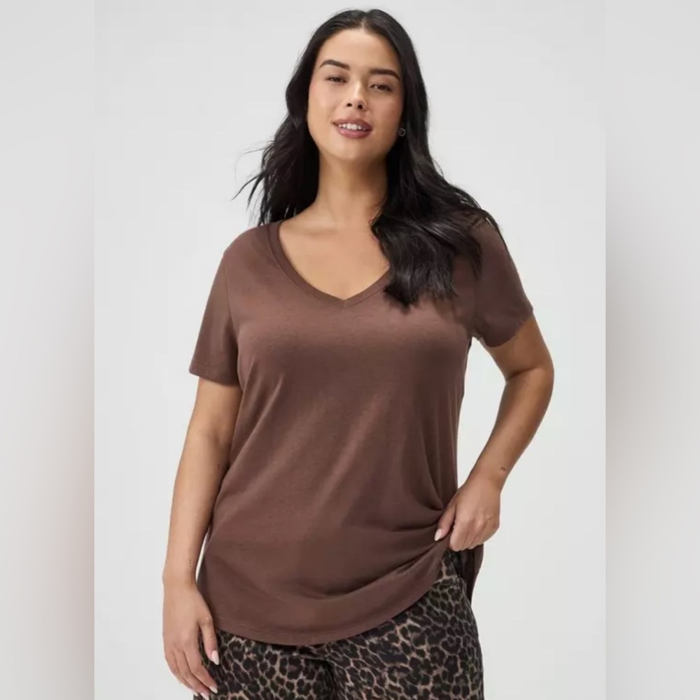 Torrid NWOT Girlfriend Signature Jersey V-Neck Tee